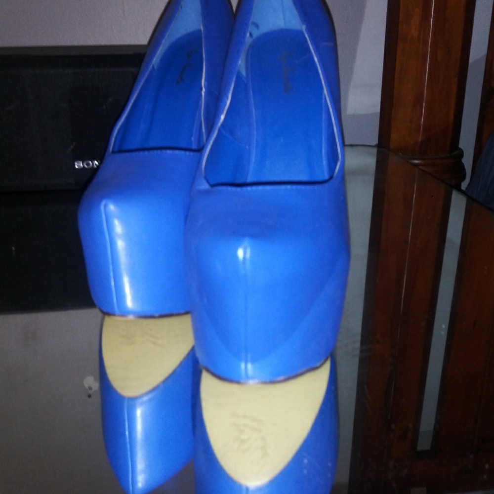 Pumps - Picture 6 of 7